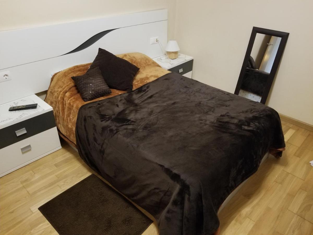 Piso En Foz Lugo Apartment Bagian luar foto