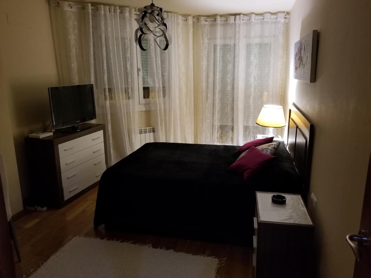 Piso En Foz Lugo Apartment Bagian luar foto
